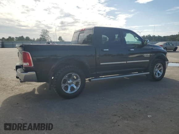 ✅ 2015 Ram 1500 Laramie • VIN: 1C6RR7NM0FS680424 • Лот: 84889085. Опубликован ранее на Copart с пробегом 237 453 миль. Бесплатный доступ к архиву аукционных продаж из США и подробный отчёт об истории автомобиля на DreamBid. Изображение 3.