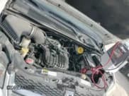 ✅ 2017 Dodge Grand Caravan SE • VIN: 2C7WDGBG9HR738806 • Lot: 85950675. Wystawiony na Copart z przebiegiem 145 436 mil. Bezpłatny archiwum sprzedaży aukcyjnych z USA i szczegółowy raport historii pojazdu na DreamBid. Zdjęcie 14.