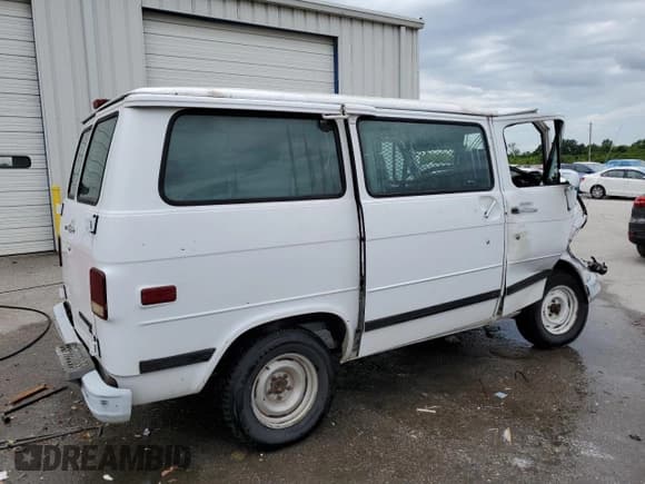 ✅ 1995 Chevrolet Chevy Van • VIN: 1GCEG25Z8SF247688 • Лот: 54061485. Опубликован ранее на Copart с пробегом 137 702 миль. Бесплатный доступ к архиву аукционных продаж из США и подробный отчёт об истории автомобиля на DreamBid. Изображение 3.
