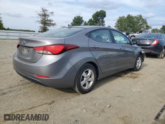 ✅ 2014 Hyundai Elantra SE • VIN: 5NPDH4AE0EH466727 • Lot: 82087275. Listed on Copart with 61,700 mi. Free auction sales archive from the USA and detailed vehicle history report at DreamBid. Image 3.