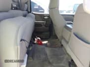 ✅ 2018 Chevrolet Silverado 2500HD Work Truck • VIN: 1GC2CUEG7JZ259899 • Lot: 42549205. Wystawiony na IAAI z przebiegiem 330 512 mil. Bezpłatny archiwum sprzedaży aukcyjnych z USA i szczegółowy raport historii pojazdu na DreamBid. Zdjęcie 7.