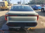 ✅ 2025 Kia K4 EX • VIN: 3KPFU4DE0SE056722 • Lot: 80621195. Wystawiony na Copart z przebiegiem 19 162 mil. Bezpłatny archiwum sprzedaży aukcyjnych z USA i szczegółowy raport historii pojazdu na DreamBid. Zdjęcie 6.