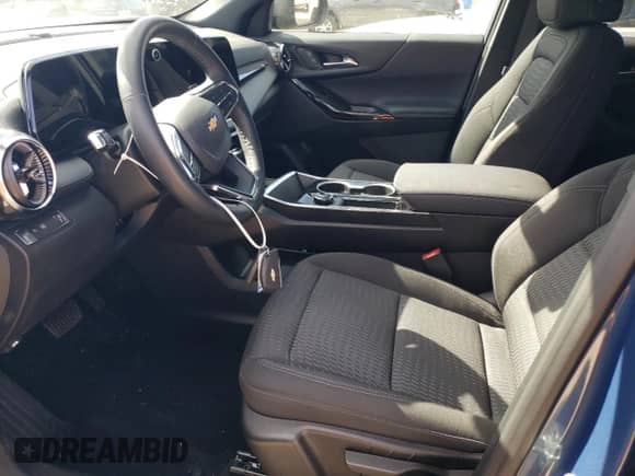 ✅ 2026 Chevrolet Equinox FWD LT • VIN: 3GNAXHEG7TL116220 • Lot: 84878745. Listed on Copart with 2,410 mi. Free auction sales archive from the USA and detailed vehicle history report at DreamBid. Image 7.