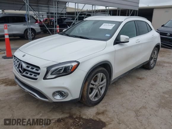 ✅ 2020 Mercedes-Benz GLA 250 • VIN: W1NTG4EB3LU040525 • Лот: 42372259. Опубликован ранее на IAAI с пробегом 120 305 миль. Бесплатный доступ к архиву аукционных продаж из США и подробный отчёт об истории автомобиля на DreamBid. Изображение 2.