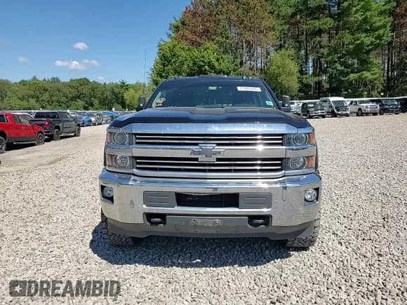 ✅ 2015 Chevrolet Silverado 2500HD LT • VIN: 1GC2KVEG8FZ506380 • Lot: 71602495. Wystawiony na Copart z przebiegiem 202 047 mil. Bezpłatny archiwum sprzedaży aukcyjnych z USA i szczegółowy raport historii pojazdu na DreamBid. Zdjęcie 13.