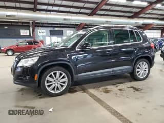 ✅ 2011 Volkswagen Tiguan S • VIN: WVGBV7AX6BW532346 • Lot: 86663685. Listed on Copart with 121,842 mi. Free auction sales archive from the USA and detailed vehicle history report at DreamBid. Image 1.
