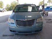 ✅ 2010 Chrysler Town & Country Limited • VIN: 2A4RR7DX4AR451835 • Lot: 42292260. Wystawiony na IAAI z przebiegiem 184 666 mil. Bezpłatny archiwum sprzedaży aukcyjnych z USA i szczegółowy raport historii pojazdu na DreamBid. Zdjęcie 12.