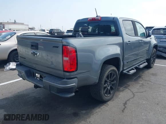 ✅ 2020 Chevrolet Colorado 2WD LT • VIN: 1GCGSCEN5L1132426 • Lot: 42598806. Listed on IAAI with 33,452 mi. Free auction sales archive from the USA and detailed vehicle history report at DreamBid. Image 4.