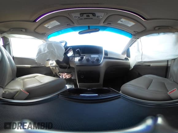✅ 2017 Toyota Sienna XLE Auto Access Seat • VIN: 5TDYZ3DC6HS875509 • Lot: 42367524. Listed on IAAI with 169,345 mi. Free auction sales archive from the USA and detailed vehicle history report at DreamBid. Image 20.