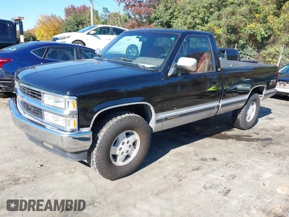 ✅ 1994 Chevrolet Silverado 1500 • VIN: 1GCEK14K7RE230944 • Лот: 43545750. Опубликован ранее на IAAI с пробегом 209 023 миль. Бесплатный доступ к архиву аукционных продаж из США и подробный отчёт об истории автомобиля на DreamBid. Изображение 2.