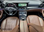 ✅ 2018 Mercedes-Benz E 300 • VIN: WDDZF4JB5JA345846 • Lot: 94943865. Wystawiony na Copart z przebiegiem 88 224 mil. Bezpłatny archiwum sprzedaży aukcyjnych z USA i szczegółowy raport historii pojazdu na DreamBid. Zdjęcie 9.