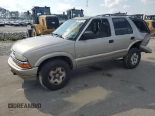 ✅ 2004 Chevrolet Blazer LS • VIN: 1GNDT13X04K162994 • Lot: 56359215. Wystawiony na Copart z przebiegiem 257 524 mil. Bezpłatny archiwum sprzedaży aukcyjnych z USA i szczegółowy raport historii pojazdu na DreamBid. Zdjęcie 1.
