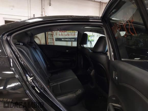 ✅ 2014 Honda Accord EX-L • VIN: 1HGCR2F8XEA299799 • Lot: 43404990. Listed on IAAI with 93,143 mi. Free auction sales archive from the USA and detailed vehicle history report at DreamBid. Image 8.