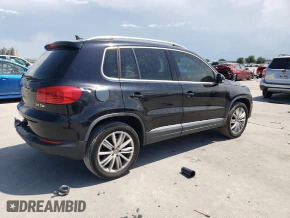 ✅ 2012 Volkswagen Tiguan LE • VIN: WVGAV7AX1CW529240 • Лот: 58011505. Опубликован ранее на Copart с пробегом 218 479 миль. Бесплатный доступ к архиву аукционных продаж из США и подробный отчёт об истории автомобиля на DreamBid. Изображение 3.