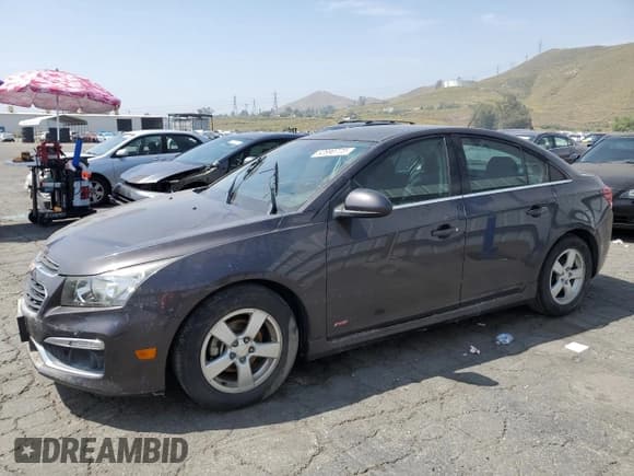 ✅ 2016 Chevrolet Cruze LT • VIN: 1G1PE5SB5G7207067 • Lot: 52690773. Listed on Copart with 69,066 mi. Free auction sales archive from the USA and detailed vehicle history report at DreamBid. Image 1.