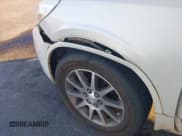 ✅ 2015 Buick Enclave Leather • VIN: 5GAKRBKD1FJ169121 • Lot: 43573296. Wystawiony na IAAI z przebiegiem 200 506 mil. Bezpłatny archiwum sprzedaży aukcyjnych z USA i szczegółowy raport historii pojazdu na DreamBid. Zdjęcie 17.