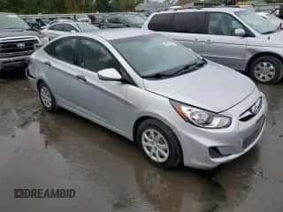 2012 Hyundai Accent GLS с VIN KMHCT4AE6CU068401, выставлен на аукционе Copart как лот 85075335 с пробегом 129 023 миль миль и Списание • Salvage title. История ставок и продаж доступна на DreamBid. Изображение 4.