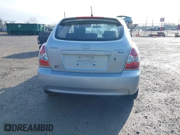 ✅ 2010 Hyundai Accent GS • VIN: KMHCM3AC2AU164786 • Лот: 41995191. Опубликован ранее на IAAI с пробегом 148 174 миль. Бесплатный доступ к архиву аукционных продаж из США и подробный отчёт об истории автомобиля на DreamBid. Изображение 16.