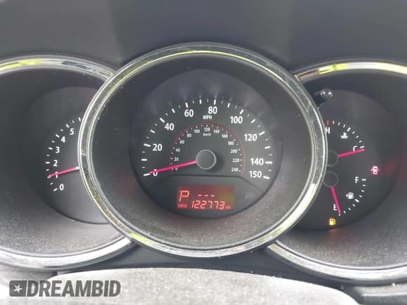 ✅ 2013 Kia Sorento EX • VIN: 5XYKUCA64DG353519 • Lot: 43027378. Listed on IAAI with 122,773 mi. Free auction sales archive from the USA and detailed vehicle history report at DreamBid. Image 7.