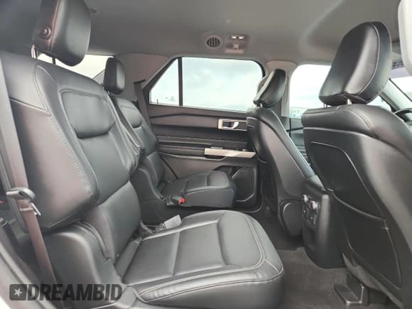 ✅ 2020 Ford Explorer XLT • VIN: 1FMSK8DH8LGC87466 • Лот: 92919095. Опубликован ранее на Copart с пробегом 80 766 миль. Бесплатный доступ к архиву аукционных продаж из США и подробный отчёт об истории автомобиля на DreamBid. Изображение 11.