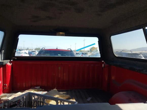 ✅ 1998 Dodge 1500 • VIN: 1B7HC16Z3WS545015 • Lot: 43515259. Listed on IAAI with 72,756 mi. Free auction sales archive from the USA and detailed vehicle history report at DreamBid. Image 8.