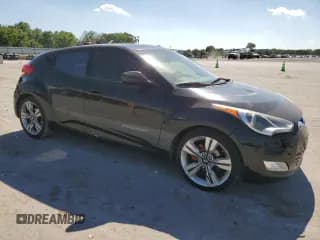 ✅ 2012 Hyundai Veloster w/Red Int • VIN: KMHTC6AD9CU058948 • Lot: 56570814. Wystawiony na Copart z przebiegiem 141 460 mil. Bezpłatny archiwum sprzedaży aukcyjnych z USA i szczegółowy raport historii pojazdu na DreamBid. Zdjęcie 4.