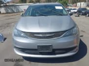 ✅ 2021 Chrysler Voyager LXi • VIN: 2C4RC1DG6MR530643 • Lot: 43287749. Wystawiony na IAAI z przebiegiem 83 830 mil. Bezpłatny archiwum sprzedaży aukcyjnych z USA i szczegółowy raport historii pojazdu na DreamBid. Zdjęcie 13.