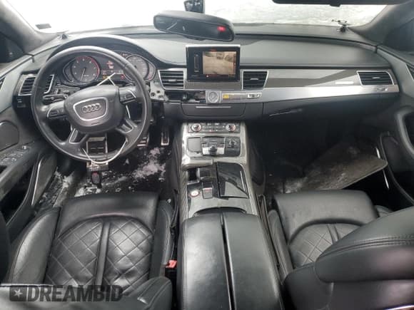 ✅ 2013 Audi S8 • VIN: WAUD2AFD1DN028715 • Lot: 44922245. Wystawiony na Copart z przebiegiem 133 047 mil. Bezpłatny archiwum sprzedaży aukcyjnych z USA i szczegółowy raport historii pojazdu na DreamBid. Zdjęcie 8.