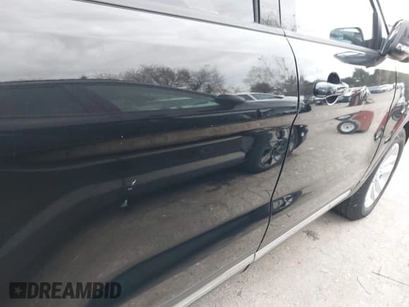 ✅ 2016 Ford Explorer XLT • VIN: 1FM5K7D87GGA75719 • Лот: 43796766. Опубликован ранее на IAAI с пробегом 195 908 миль. Бесплатный доступ к архиву аукционных продаж из США и подробный отчёт об истории автомобиля на DreamBid. Изображение 6.