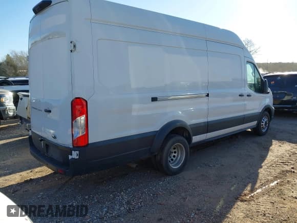 ✅ 2023 Ford Transit Cargo • VIN: 1FTBF4U80PKA47025 • Лот: 41715521. Опубликован ранее на IAAI с пробегом 104 952 миль. Бесплатный доступ к архиву аукционных продаж из США и подробный отчёт об истории автомобиля на DreamBid. Изображение 4.