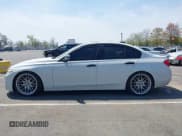 ✅ 2012 BMW 3 Series 335i • VIN: WBA3A9G54CNN67686 • Лот: 42106853. Опубликован ранее на IAAI с пробегом 141 368 миль. Бесплатный доступ к архиву аукционных продаж из США и подробный отчёт об истории автомобиля на DreamBid. Изображение 14.