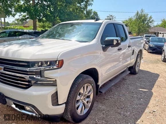 ✅ 2020 Chevrolet Silverado 1500 Custom • VIN: 1GCRWBEK0LZ203904 • Lot: 80130305. Wystawiony na Copart z przebiegiem 79 038 mil. Bezpłatny archiwum sprzedaży aukcyjnych z USA i szczegółowy raport historii pojazdu na DreamBid. Zdjęcie 2.