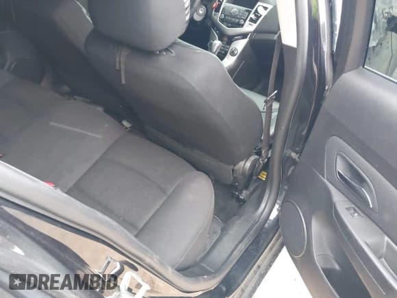 ✅ 2015 Chevrolet Cruze ECO • VIN: 1G1PH5SB4F7250465 • Лот: 43663881. Опубликован ранее на IAAI с пробегом 129 626 миль. Бесплатный доступ к архиву аукционных продаж из США и подробный отчёт об истории автомобиля на DreamBid. Изображение 8.