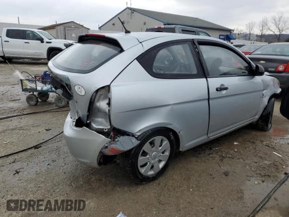 ✅ 2007 Hyundai Accent GS • VIN: KMHCM36C17U041160 • Лот: 45199895. Опубликован ранее на Copart с пробегом 225 096 миль. Бесплатный доступ к архиву аукционных продаж из США и подробный отчёт об истории автомобиля на DreamBid. Изображение 3.