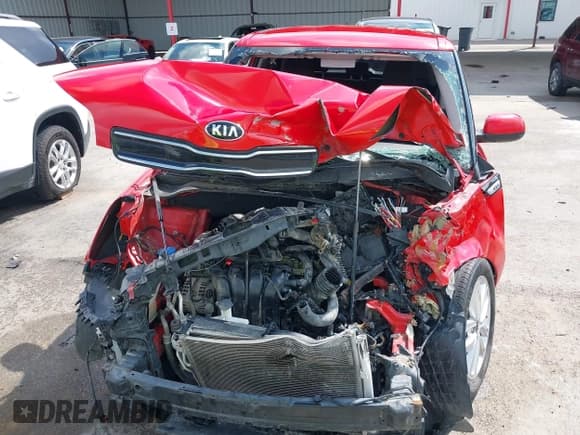 ✅ 2018 Kia Soul + • VIN: KNDJP3A50J7518484 • Lot: 43091604. Listed on IAAI with Not provided. Free auction sales archive from the USA and detailed vehicle history report at DreamBid. Image 6.