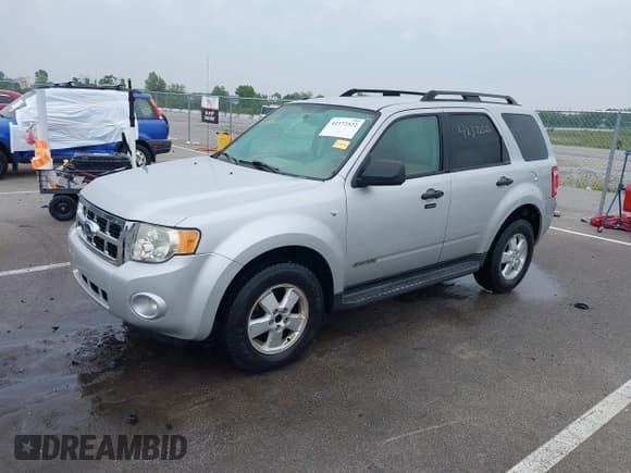 ✅ 2008 Ford Escape XLT • VIN: 1FMCU93128KC01646 • Lot: 42372522. Listed on IAAI with 211,988 mi. Free auction sales archive from the USA and detailed vehicle history report at DreamBid. Image 18.