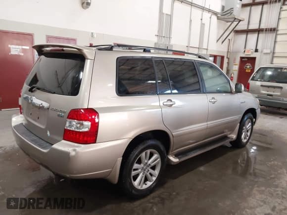 ✅ 2007 Toyota Highlander w/3rd Row • VIN: JTEEW21A370043793 • Лот: 41361431. Опубликован ранее на IAAI с пробегом 232 237 миль. Бесплатный доступ к архиву аукционных продаж из США и подробный отчёт об истории автомобиля на DreamBid. Изображение 4.