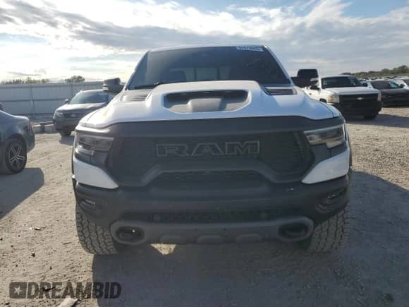 2022 Ram 1500 TRX z VIN 1C6SRFU91NN252416, wystawiony jako Copart lot #85870095 z przebiegiem 64 500 mil mil oraz Szkoda całkowita • Salvage title. Historia ofert i sprzedaży dostępna na DreamBid. Obrazek 5.