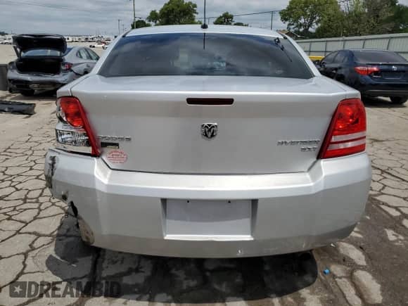 2010 Dodge Avenger SXT с VIN 1B3CC4FD1AN180472, выставлен на аукционе Copart как лот 67366475 с пробегом 133 905 миль миль и Списание • Salvage title. История ставок и продаж доступна на DreamBid. Изображение 6.