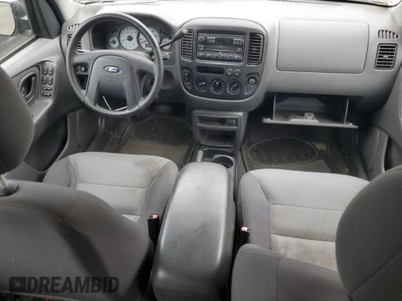 ✅ 2003 Ford Escape XLS Popular • VIN: 1FMYU92133KC03843 • Lot: 72575774. Listed on Copart with 95,963 mi. Free auction sales archive from the USA and detailed vehicle history report at DreamBid. Image 8.