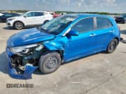 ✅ 2022 Kia Rio S • VIN: 3KPA25AD8NE500662 • Лот: 80894295. Опубликован ранее на Copart с пробегом 33 305 миль. Бесплатный доступ к архиву аукционных продаж из США и подробный отчёт об истории автомобиля на DreamBid. Изображение 1.