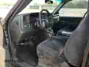 ✅ 2000 Chevrolet Silverado 1500 LT • VIN: 2GCEK19T9Y1375842 • Lot: 64787384. Wystawiony na Copart z przebiegiem 242 729 mil mil. Skorzystaj z bezpłatnego archiwum sprzedaży aukcyjnych z USA i zobacz szczegółowy raport historii pojazdu na DreamBid. Zdjęcie 8.