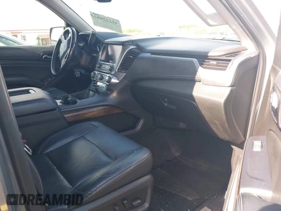 ✅ 2018 Chevrolet Tahoe LT • VIN: 1GNSCBKCXJR183012 • Lot: 42222952. Listed on IAAI with 118,703 mi. Free auction sales archive from the USA and detailed vehicle history report at DreamBid. Image 5.