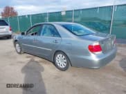 ✅ 2005 Toyota Camry LE • VIN: 4T1BE32K55U959139 • Лот: 43639488. Опубликован ранее на IAAI с пробегом 233 938 миль. Бесплатный доступ к архиву аукционных продаж из США и подробный отчёт об истории автомобиля на DreamBid. Изображение 3.