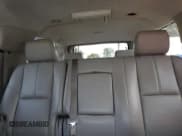 ✅ 2013 Chevrolet Suburban LT • VIN: 1GNSCJE00DR116421 • Lot: 81711745. Wystawiony na Copart z przebiegiem 300 918 mil. Bezpłatny archiwum sprzedaży aukcyjnych z USA i szczegółowy raport historii pojazdu na DreamBid. Zdjęcie 10.