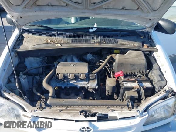 ✅ 2000 Toyota Sienna LE • VIN: 4T3ZF13C8YU301558 • Lot: 43900533. Listed on IAAI with 241,379 mi. Free auction sales archive from the USA and detailed vehicle history report at DreamBid. Image 10.