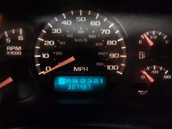 ✅ 2002 Chevrolet Tahoe LT • VIN: 1GNEK13Z72J242434 • Lot: 43894914. Listed on IAAI with 307,748 mi. Free auction sales archive from the USA and detailed vehicle history report at DreamBid. Image 7.