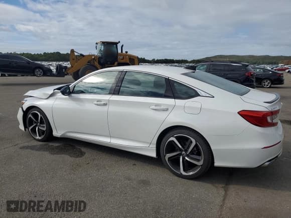 ✅ 2021 Honda Accord Sport • VIN: 1HGCV2F31MA005074 • Lot: 80947235. Wystawiony na Copart z przebiegiem 72 038 mil. Bezpłatny archiwum sprzedaży aukcyjnych z USA i szczegółowy raport historii pojazdu na DreamBid. Zdjęcie 2.