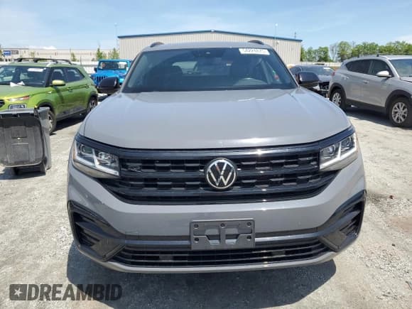 ✅ 2023 Volkswagen Atlas 2.0T SEL R-Line Black • VIN: 1V2SC2CA4PC211886 • Lot: 54224875. Wystawiony na Copart z przebiegiem 23 819 mil. Bezpłatny archiwum sprzedaży aukcyjnych z USA i szczegółowy raport historii pojazdu na DreamBid. Zdjęcie 5.