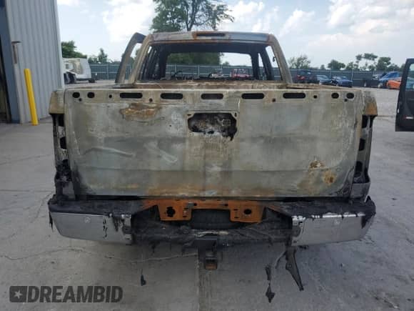 2013 Chevrolet Silverado 1500 LT с VIN 3GCPKSE72DG204844, выставлен на аукционе Copart как лот 81576085 с пробегом Не указан миль и На запчасти • Non repairable. История ставок и продаж доступна на DreamBid. Изображение 6.